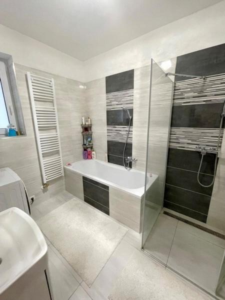 Brookforest Belvarosi Apartman Debrecen Exterior photo