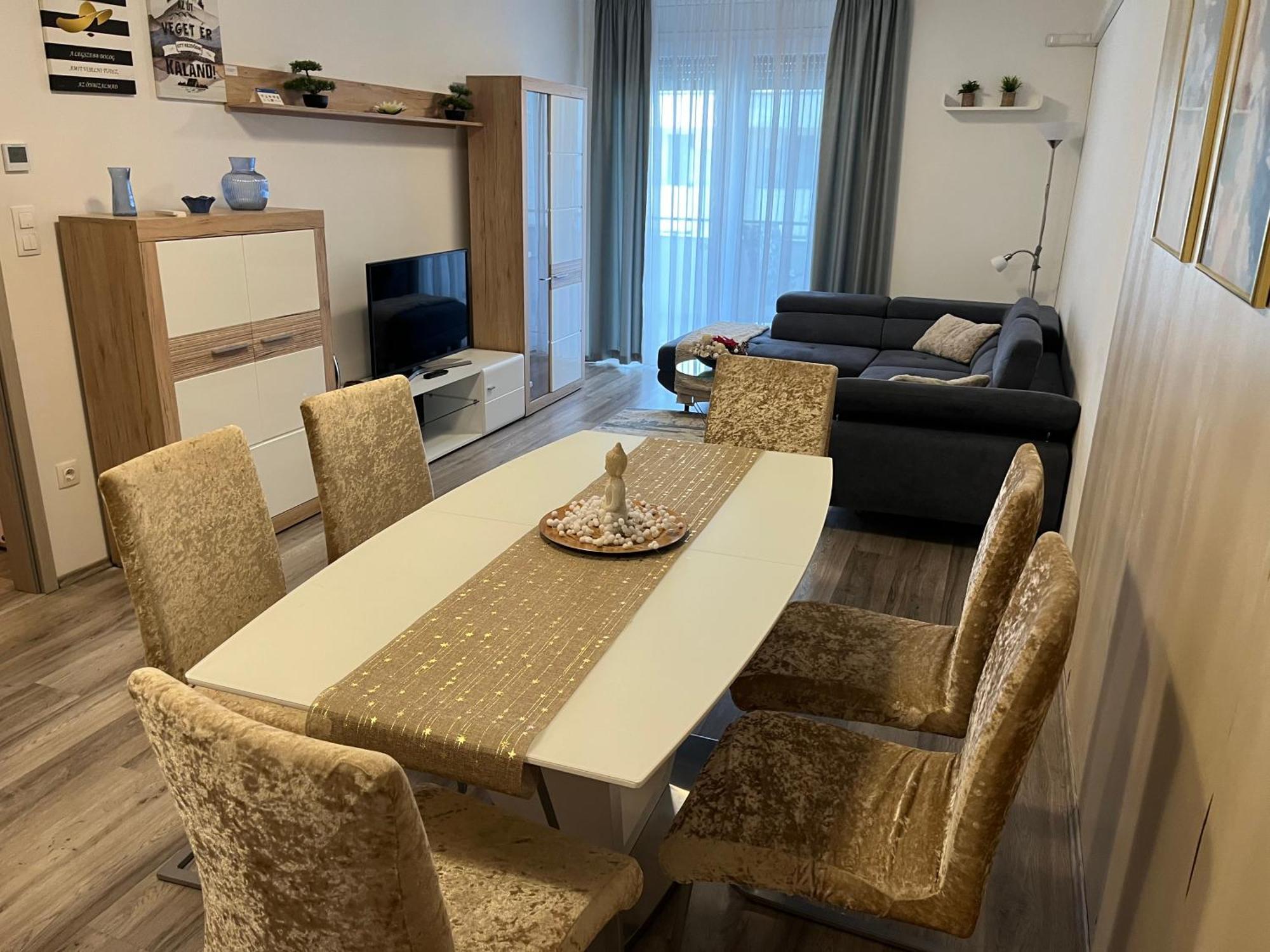 Brookforest Belvarosi Apartman Debrecen Exterior photo